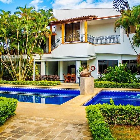 كالي Hotel Boutique Villa Casuarinas المظهر الخارجي الصورة